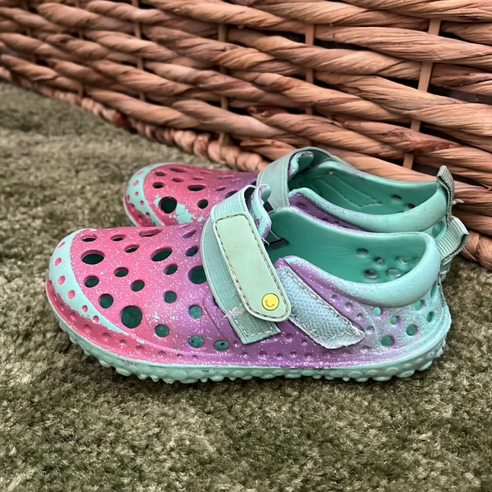 Toddler water clogs by Western Chief